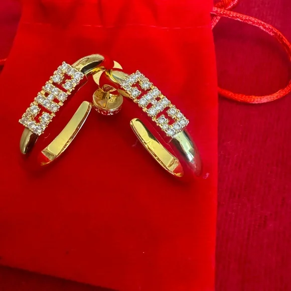 New Carolina Herrera Earrings - Picture 2 of 6